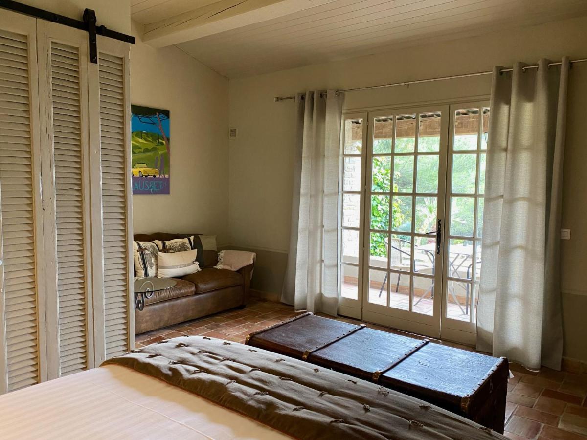 Bed and Breakfast La Bastide Du Beausset-Vieux Ле-Боссе Экстерьер фото